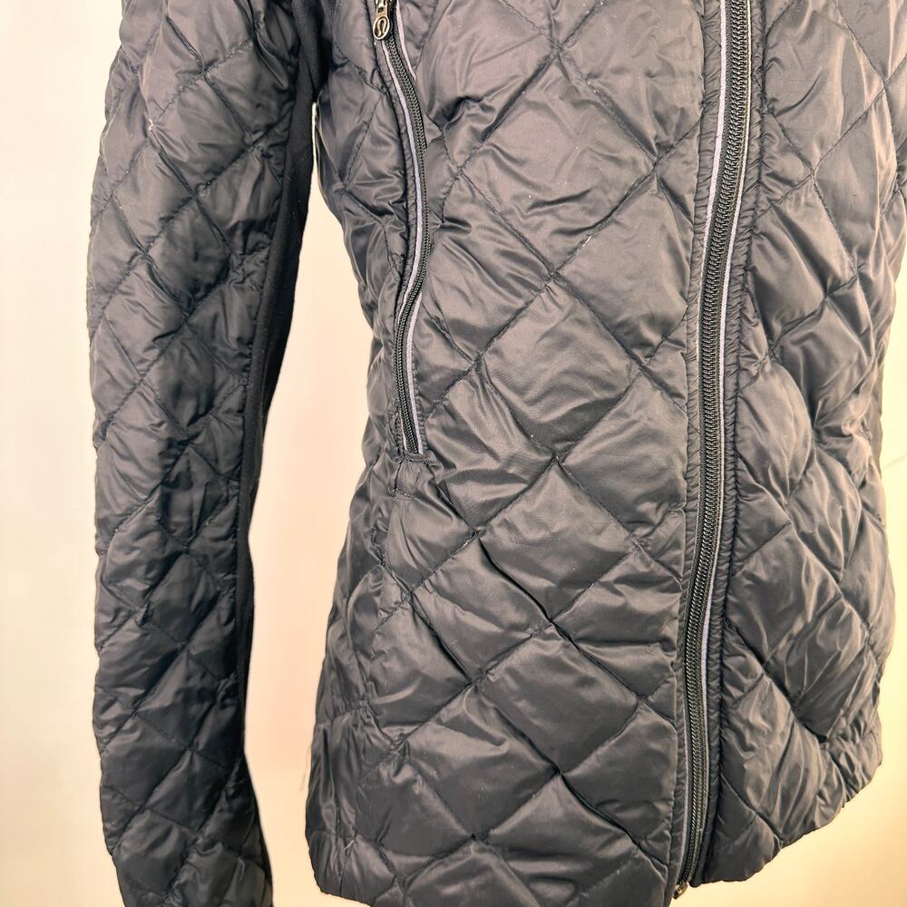 Lululemon Run Turn Around Women's Black Gray Reversible Jacket - Picture 10 of 11
